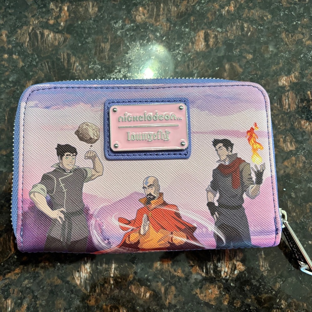 NWT! Nickelodeon Legend of Korra Team Korra Zip Around Wallet